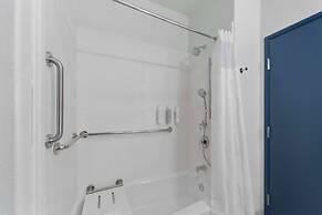 Spark by Hilton San Antonio Dominion