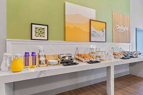 Spark by Hilton San Antonio Dominion