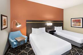 La Quinta Inn & Suites by Wyndham Olathe