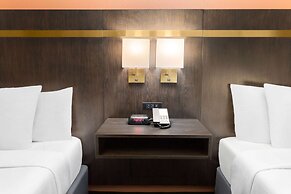 La Quinta Inn & Suites by Wyndham Olathe