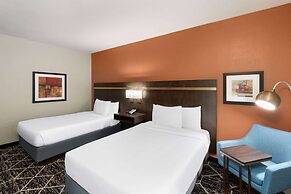 La Quinta Inn & Suites by Wyndham Olathe