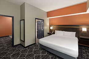 La Quinta Inn & Suites by Wyndham Olathe