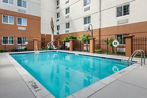 Candlewood Suites Fort Myers Sanibel Gateway by IHG