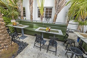 Riviera Hotel South Beach