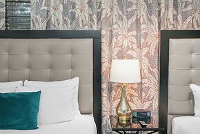 Riviera Hotel South Beach