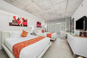 Riviera Hotel South Beach