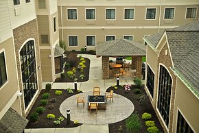Hawthorn Suites by Wyndham Williamsville Buffalo Airport