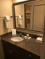 Hawthorn Suites by Wyndham Williamsville Buffalo Airport