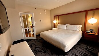 Newmarket Hotel & Suites