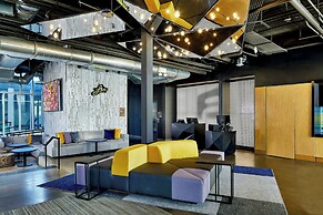 Aloft Dulles Airport North