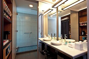 Aloft Dulles Airport North