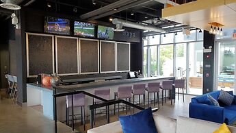 Aloft Dulles Airport North