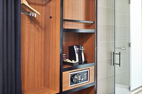 Aloft Dulles Airport North