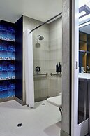 Aloft Dulles Airport North