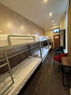 Orange Tulip Hotel Amsterdam - Hostel