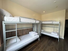 Orange Tulip Hotel Amsterdam - Hostel