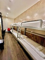 Orange Tulip Hotel Amsterdam - Hostel