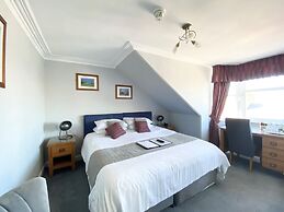 Daviot House