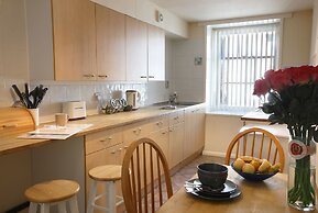 Discovery Accommodation