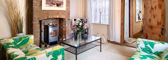 Discovery Accommodation