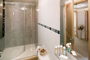 Discovery Accommodation