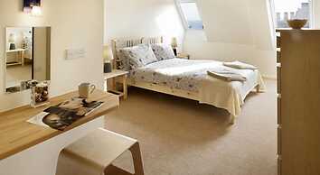 Discovery Accommodation