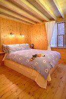 Discovery Accommodation