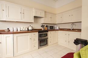 Discovery Accommodation