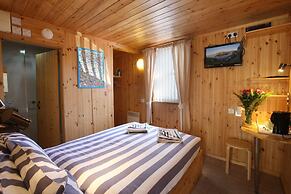 Discovery Accommodation