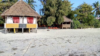 Twisted Palms Lodge & Restaurant