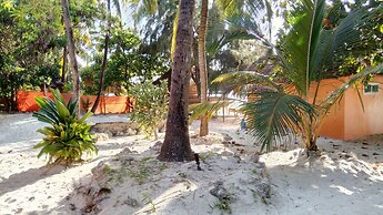 Twisted Palms Lodge & Restaurant
