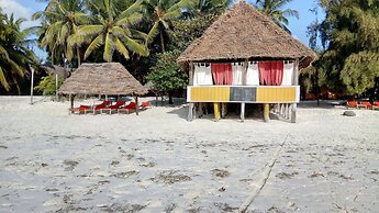 Twisted Palms Lodge & Restaurant