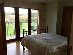 Orchard Manor - Guest house