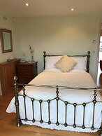 Orchard Manor - Guest house