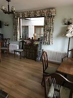 Orchard Manor - Guest house