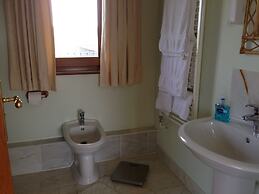 Orchard Manor - Guest house