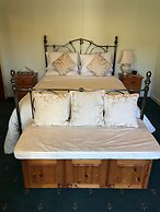 Orchard Manor - Guest house