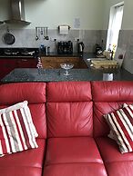 Orchard Manor - Guest house