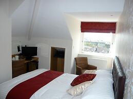 Queenswood Hotel