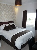 Queenswood Hotel
