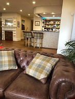 Queenswood Hotel