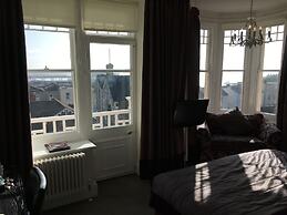 Queenswood Hotel