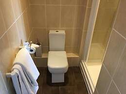 Queenswood Hotel