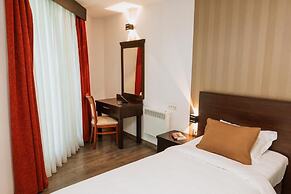 Hotel Duke Armeneasca