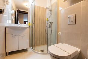 Hotel Duke Armeneasca