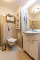 Hotel Duke Armeneasca