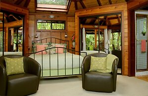 Volcano Rainforest Retreat