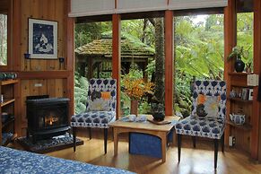 Volcano Rainforest Retreat