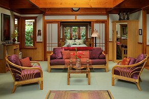 Volcano Rainforest Retreat