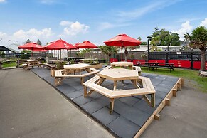 Comfort Inn Westshore Beach